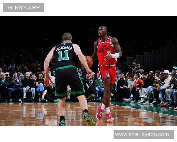 快船赛季常规表现16胜3负却遭遇3胜16负低迷期令人震惊